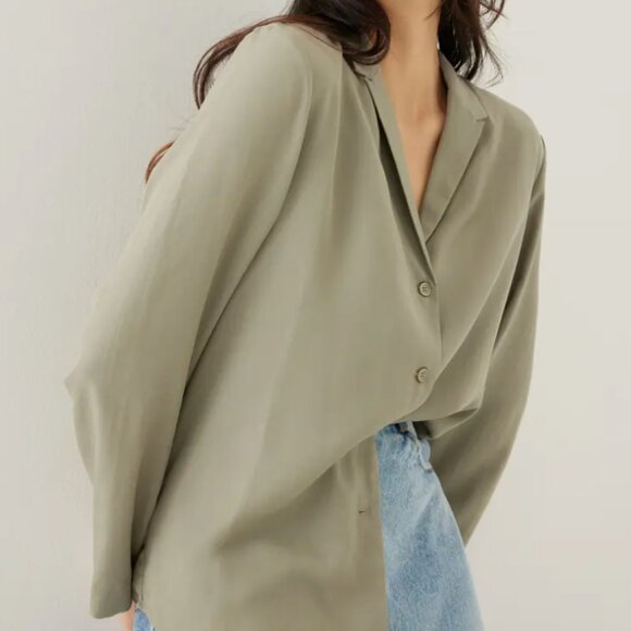 Love Bonito Kaiden Tailored Relaxed Flare Sleeve Shirt - Dusty Green - Picture 4 of 7